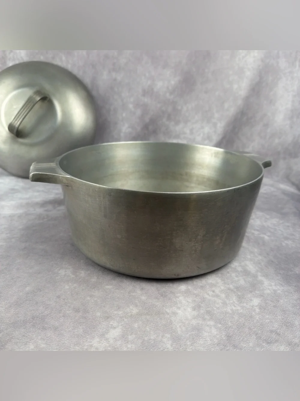 Wagner Ware Sidney -O- Magnalite 4248-P Round Aluminum Dutch Oven Stockpot